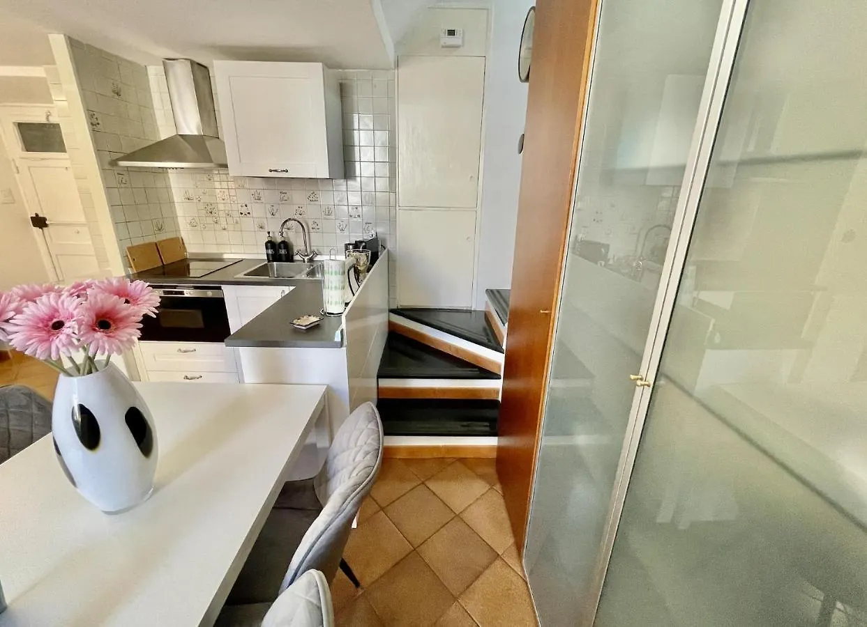 Eterna Trastevere Apartment Roma 0*,  Italia